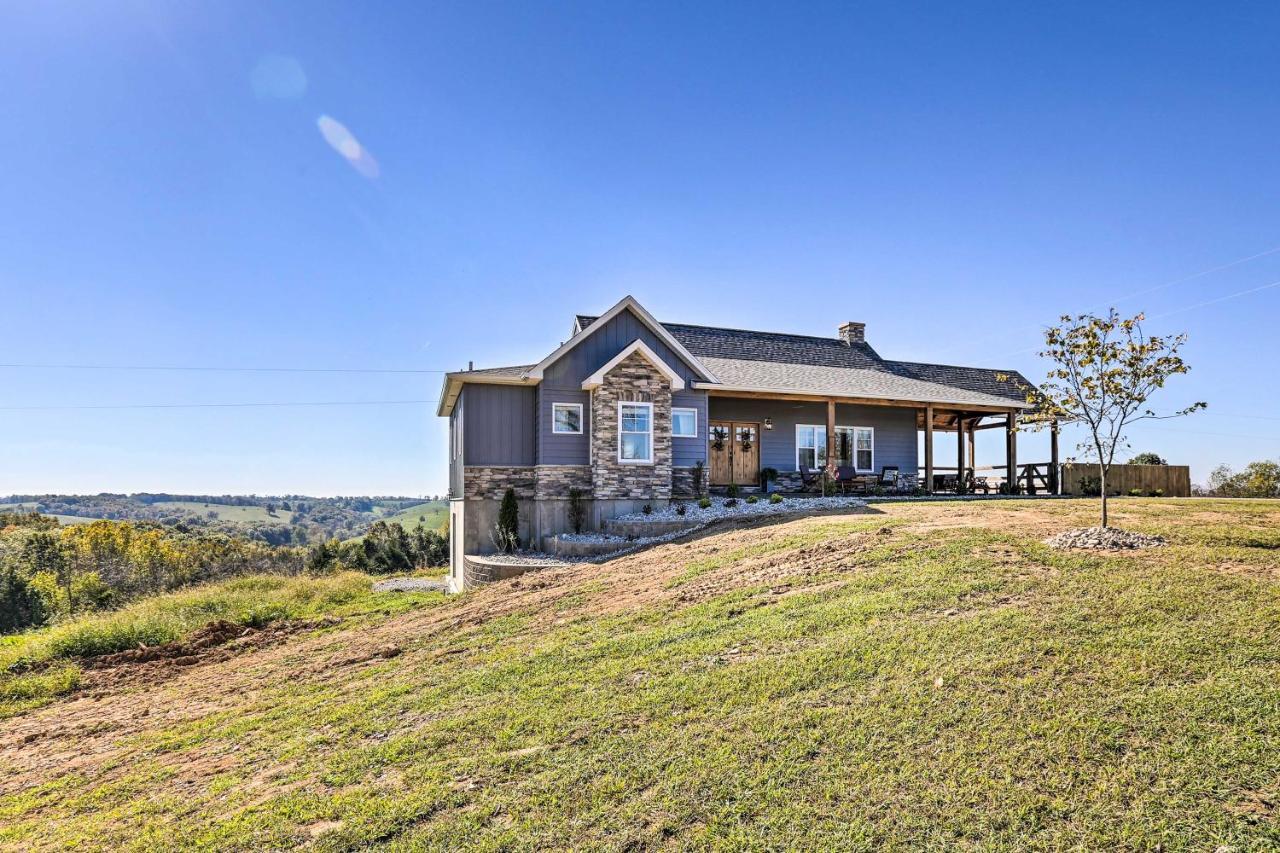 فيلا Chic Williamstown Retreat With Pool And Hot Tub! المظهر الخارجي الصورة